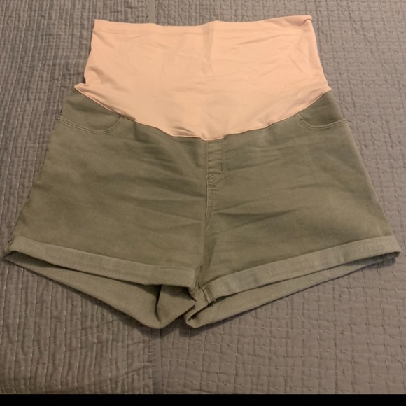Liz Lange Over The Belly Olive Shorts XL - Picture 2 of 5